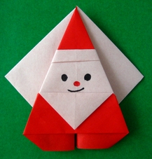 折り紙で簡単にクリスマスの飾りを作ろう サンタ 星 雪の結晶 立体 の折り方 作り方 ゆるりん にゅうす